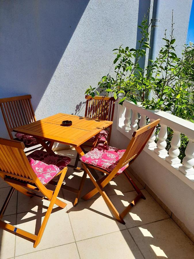 Apartments Stokic Раб Екстериор снимка