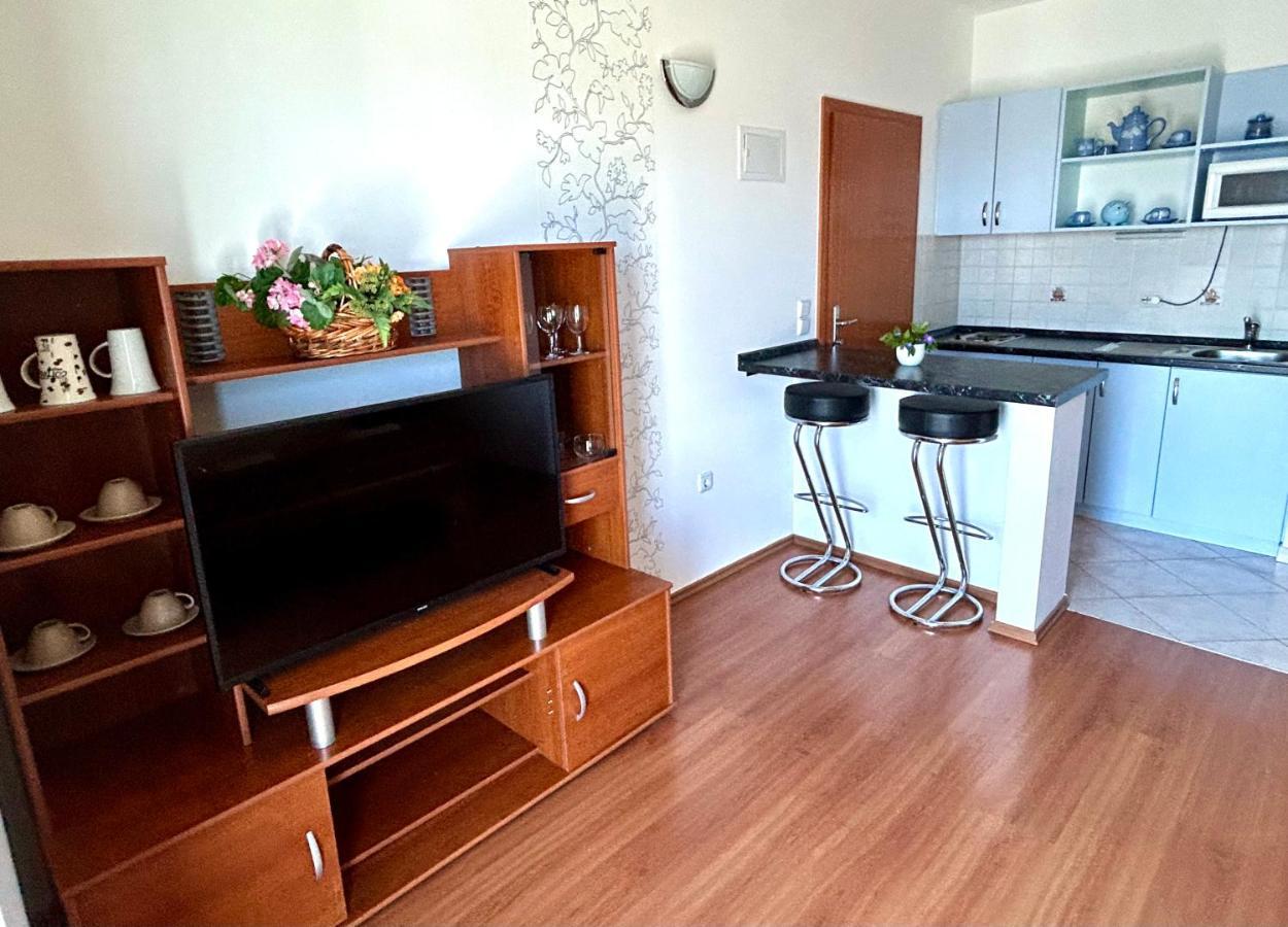 Apartments Stokic Раб Екстериор снимка